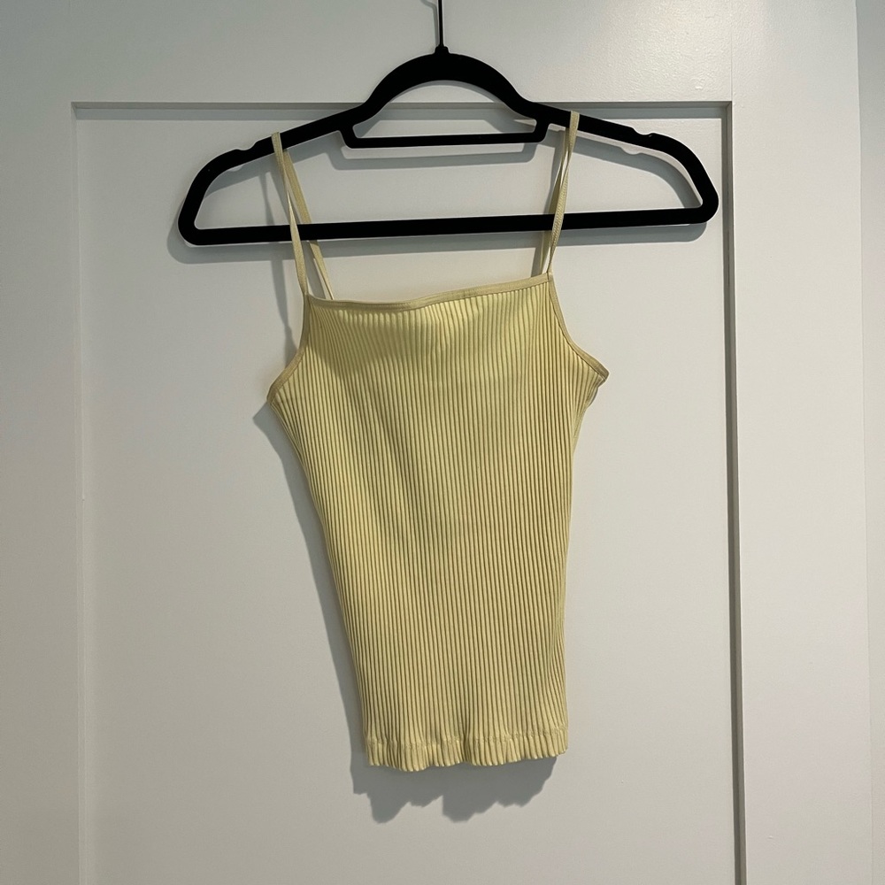 Aritzia Wilfred Laciann Tank